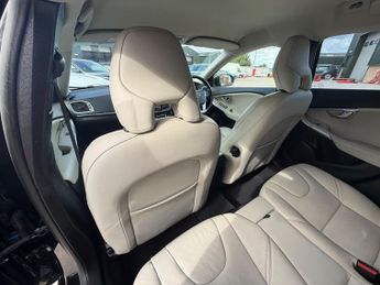 Volvo V40 2.0 D2 Momentum Nav Plus Euro 6 (s/s) 5dr