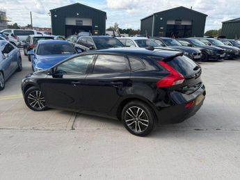 Volvo V40 2.0 D2 Momentum Nav Plus Euro 6 (s/s) 5dr