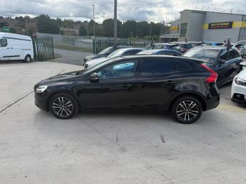 Volvo V40 2.0 D2 Momentum Nav Plus Euro 6 (s/s) 5dr