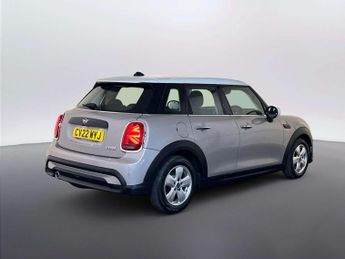 MINI Hatch 1.5 Cooper Classic Hatchback 5dr Petrol Manual Euro 6 (s/s) (136