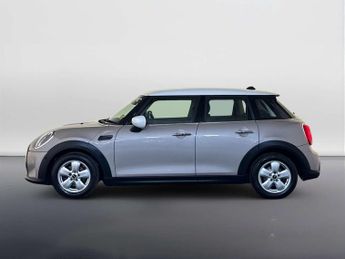 MINI Hatch 1.5 Cooper Classic Hatchback 5dr Petrol Manual Euro 6 (s/s) (136