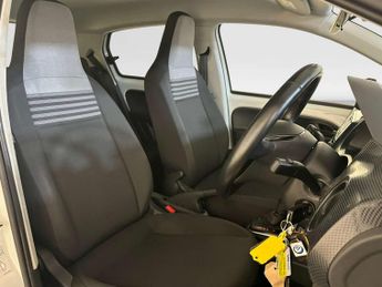 Volkswagen e-up! 36.8kWh e-up! Hatchback 5dr Electric Auto (82 ps)
