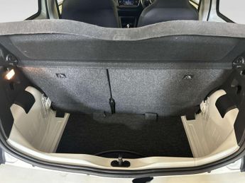 Volkswagen e-up! 36.8kWh e-up! Hatchback 5dr Electric Auto (82 ps)