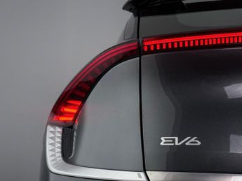 Kia EV6 77.4kWh Air Hatchback 5dr Electric Auto (225 bhp)