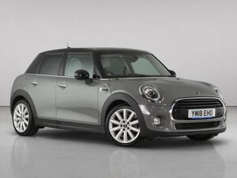 MINI Hatch 1.5 Cooper Hatchback 5dr Petrol Steptronic Euro 6 (s/s) (136 ps)