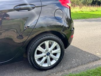 Ford Fiesta 1.25 Zetec 5dr