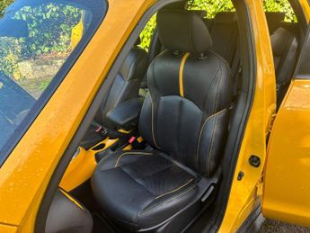 Nissan Juke 1.6 Tekna XTRON Euro 6 5dr