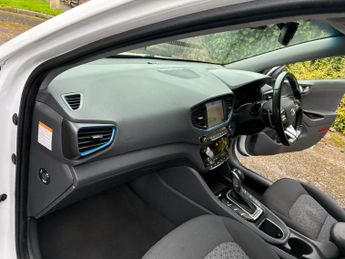 Hyundai IONIQ 1.6 h-GDi 8.9kWh Premium DCT Euro 6 (s/s) 5dr