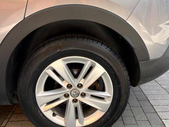 Vauxhall Grandland X 1.2 Turbo SE Euro 6 (s/s) 5dr