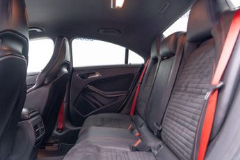 Mercedes-Benz CLA 2.0 CLA45 AMG Coupe SpdS DCT 4MATIC Euro 6 (s/s) 4dr
