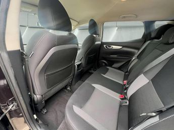 Nissan Qashqai 1.2 DIG-T Acenta XTRON Euro 6 (s/s) 5dr