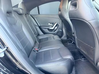 Mercedes-Benz CLA 2.0 CLA220 AMG Line Coupe 7G-DCT Euro 6 (s/s) 4dr