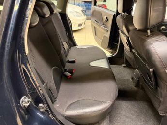 Nissan Note 1.6 16V Tekna Auto Euro 4 5dr