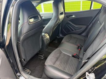 Mercedes-Benz GLA 1.6 GLA180 AMG Line Edition 7G-DCT Euro 6 (s/s) 5dr
