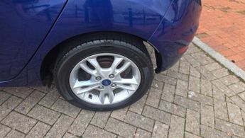 Ford Fiesta 1.0T EcoBoost Zetec Powershift Euro 6 5dr