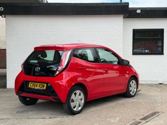 Toyota AYGO 1.0 VVT-i x-play x-shift Euro 5 5dr Euro 5