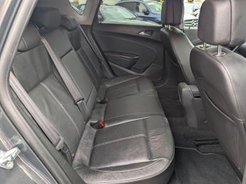 Vauxhall Astra 2.0 CDTi ecoFLEX Elite Euro 5 (s/s) 5dr