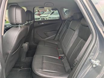 Vauxhall Astra 2.0 CDTi ecoFLEX Elite Euro 5 (s/s) 5dr