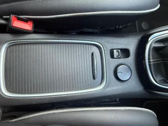 Vauxhall Astra 1.6 CDTi BlueInjection Elite Nav Euro 6 (s/s) 5dr