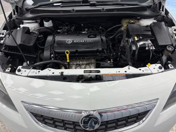 Vauxhall Astra 1.6 16v SRi Euro 5 5dr