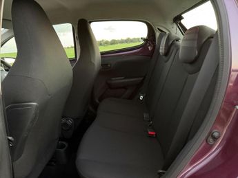 Peugeot 108 1.0 Active Euro 6 5dr