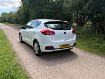 Kia Ceed 1.6 CRDi 2 Auto Euro 5 5dr