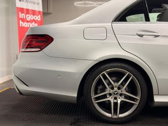 Mercedes-Benz E Class 2.1 E220 CDI AMG Sport G-Tronic+ Euro 5 (s/s) 4dr