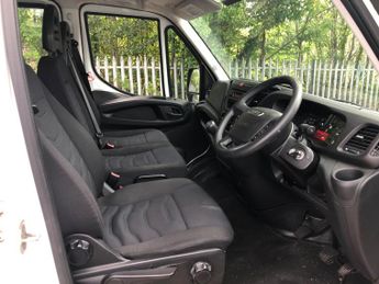 Iveco Daily 2.3D HPI 14V 35C 3750 LWB Euro 6 4dr (DRW)