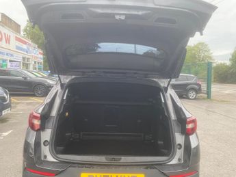 Vauxhall Grandland X 1.5 Turbo D Business Edition Nav Auto Euro 6 (s/s) 5dr