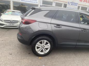 Vauxhall Grandland X 1.5 Turbo D Business Edition Nav Auto Euro 6 (s/s) 5dr