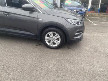 Vauxhall Grandland X 1.5 Turbo D Business Edition Nav Auto Euro 6 (s/s) 5dr