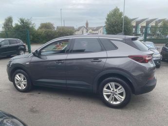 Vauxhall Grandland X 1.5 Turbo D Business Edition Nav Auto Euro 6 (s/s) 5dr