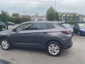 Vauxhall Grandland X 1.5 Turbo D Business Edition Nav Auto Euro 6 (s/s) 5dr