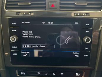 Volkswagen e-Golf 35.8kWh e-Golf Hatchback 5dr Electric Auto (136 ps)