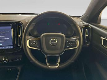 Volvo C40 Recharge 69kWh Core SUV 5dr Electric Auto (231 ps)