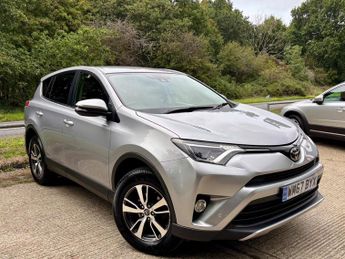 Toyota RAV4 2.0 D-4D Business Edition Euro 6 (s/s) 5dr (Safety Sense, Nav)