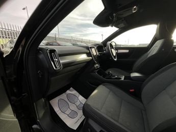 Volvo Xc40 CORE T4 RECHARGE AUTO