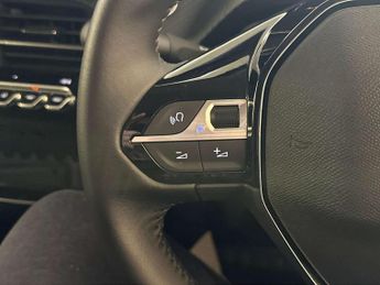 Peugeot 208 1.2 PureTech Allure Hatchback 5dr Petrol Manual Euro 6 (s/s) (10