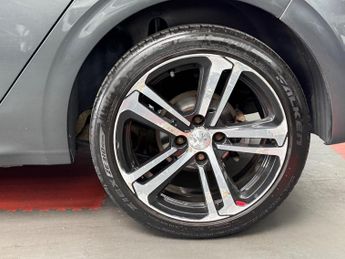Peugeot 208 1.6 BlueHDi GT Line Euro 6 5dr