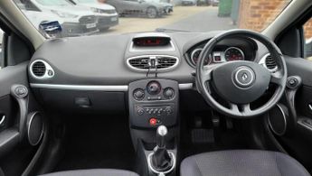 Renault Clio 1.2 16v Dynamique 5dr