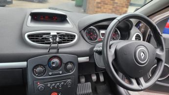 Renault Clio 1.2 16v Dynamique 5dr
