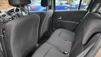 Renault Clio 1.2 16v Dynamique 5dr