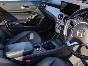 Mercedes-Benz GLA 2.1 GLA220 CDI SE 7G-DCT 4MATIC Euro 6 (s/s) 5dr