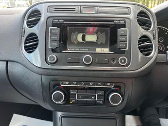 Volkswagen Tiguan 2.0 TDI BlueMotion Tech Match DSG 4WD Euro 5 (s/s) 5dr