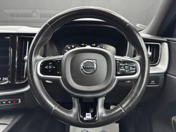 Volvo XC60 2.0 T5 R-Design Auto AWD Euro 6 (s/s) 5dr
