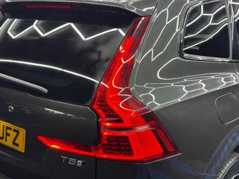 Volvo XC60 2.0 T5 R-Design Auto AWD Euro 6 (s/s) 5dr