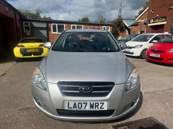 Kia Ceed 1.6 LS 5dr