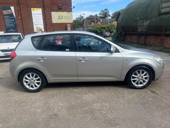 Kia Ceed 1.6 LS 5dr