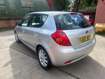 Kia Ceed 1.6 LS 5dr