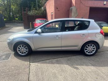 Kia Ceed 1.6 LS 5dr